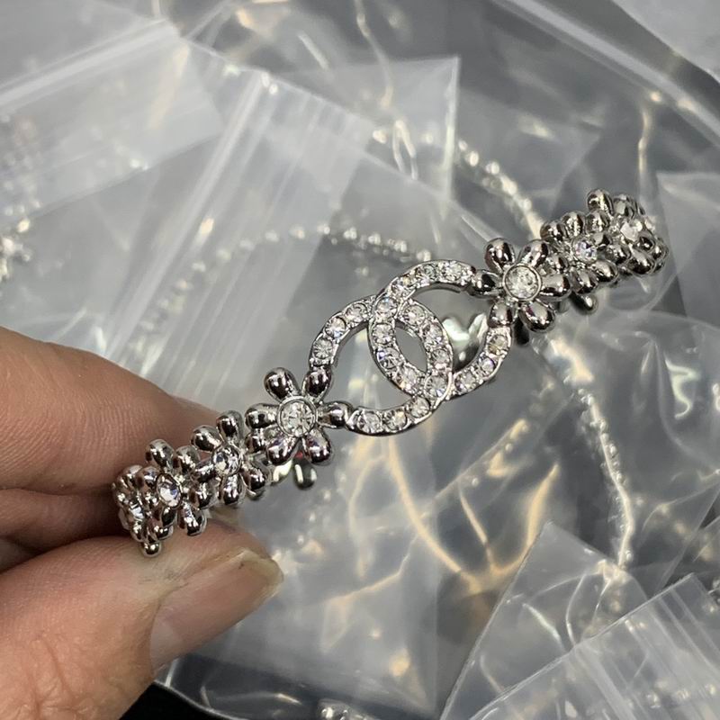 Chanel bracelet 1lyx20